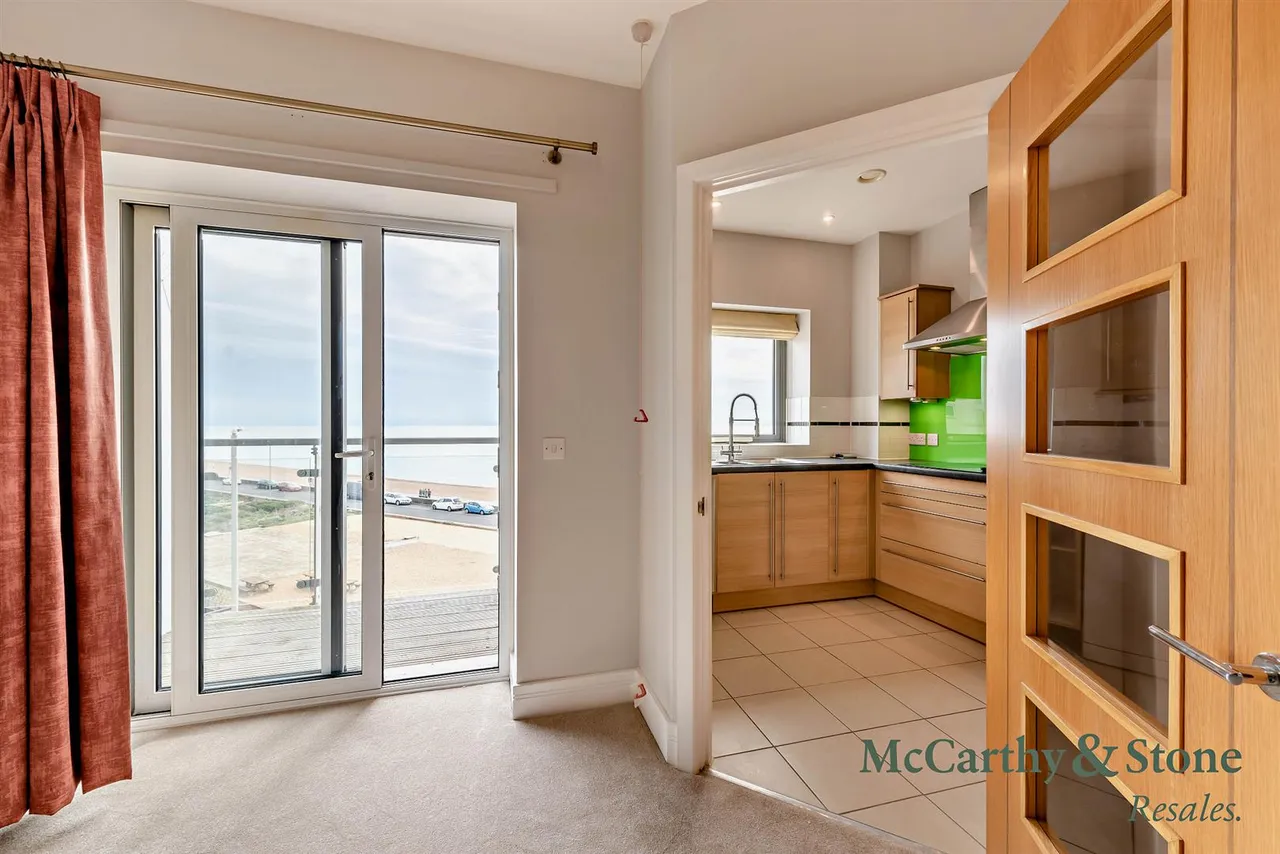 Dane Road, Seaford, BN25, photo 2
