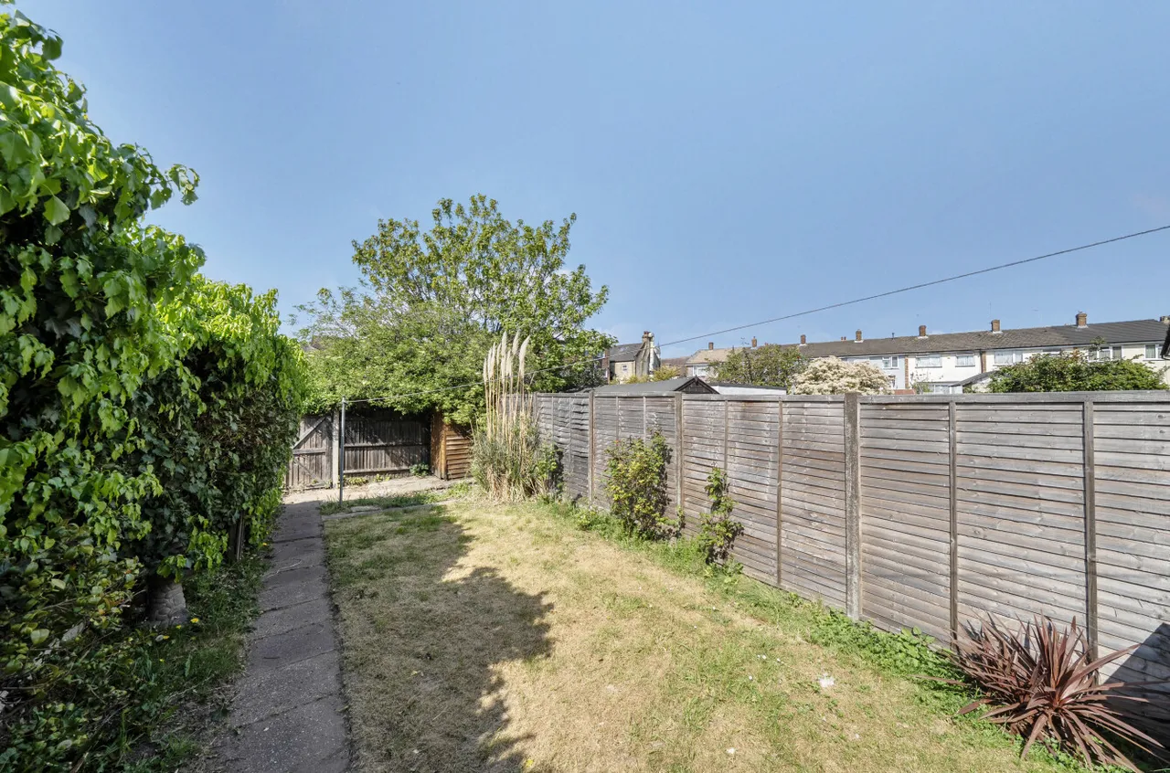 York Terrace, Erith, DA8, photo 9