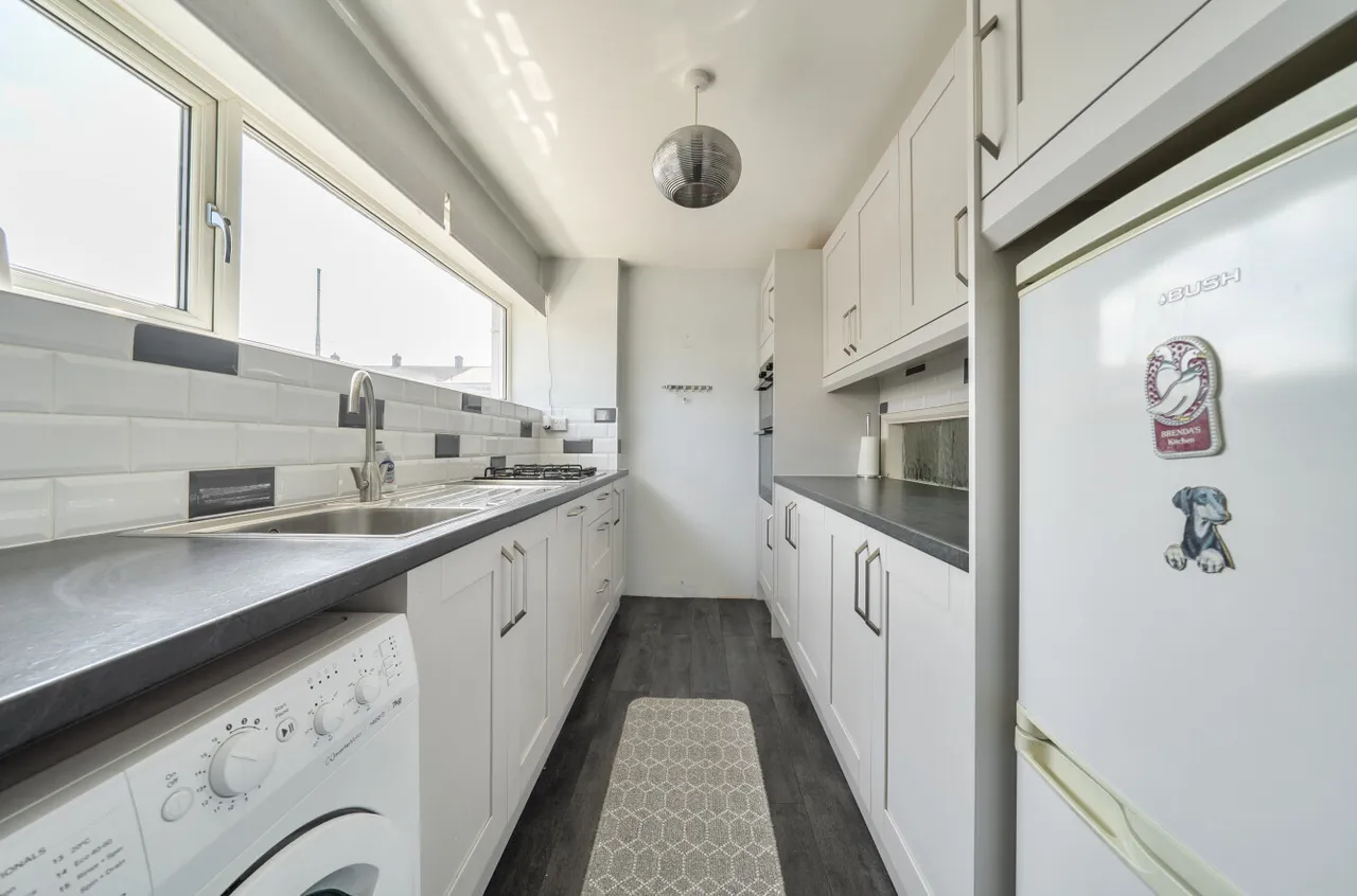 York Terrace, Erith, DA8, photo 18