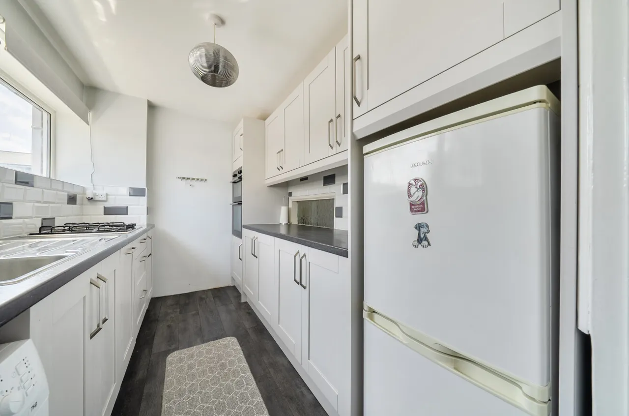York Terrace, Erith, DA8, photo 19