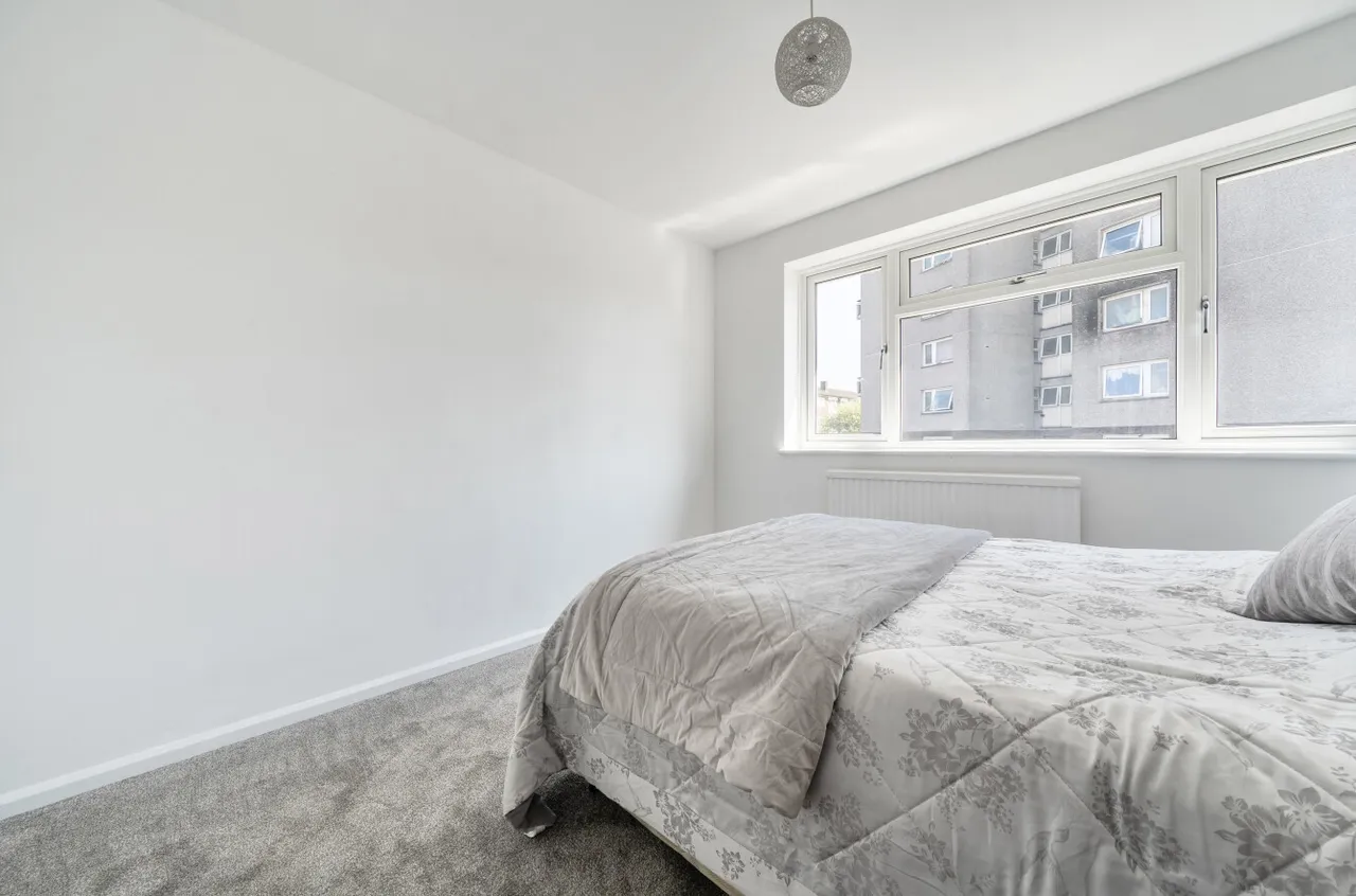 York Terrace, Erith, DA8, photo 3