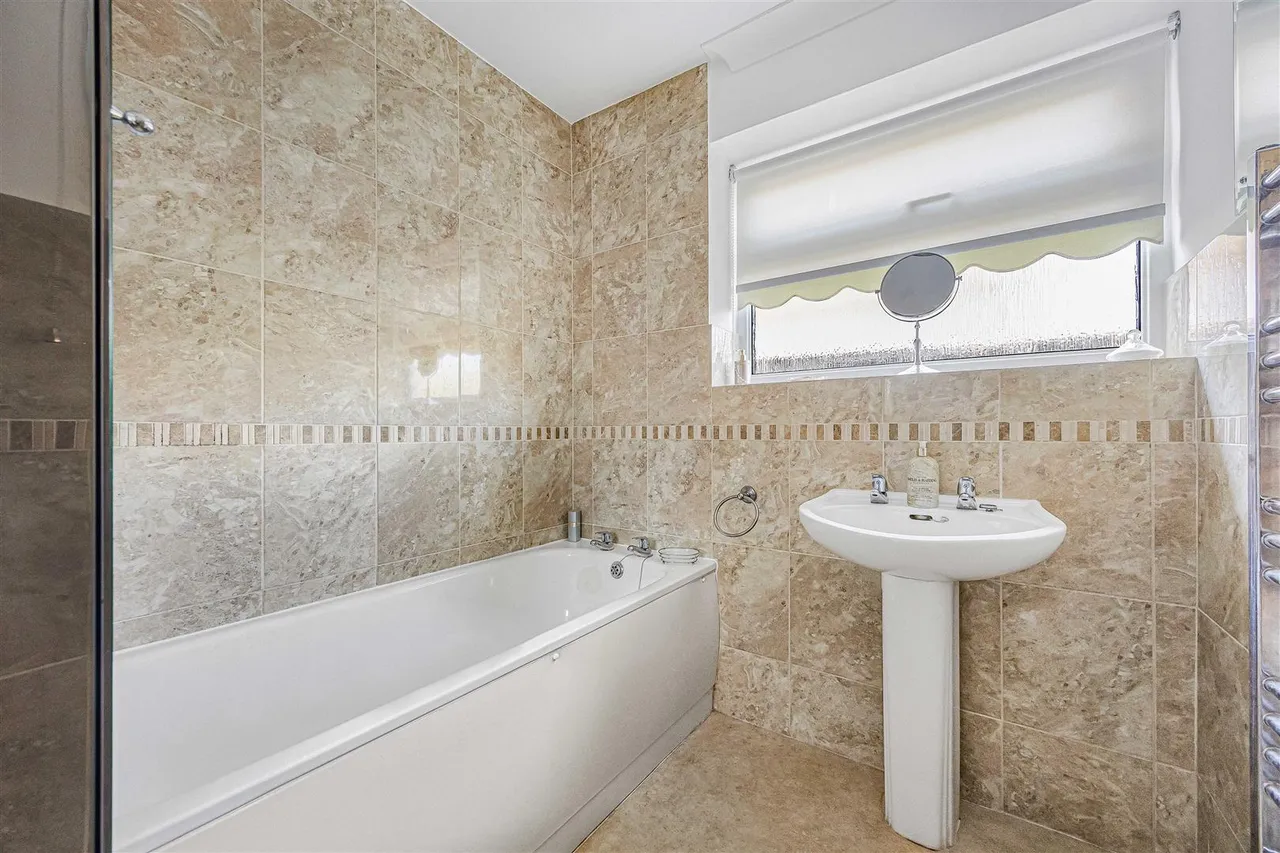 Haldane Road, Caversham, RG4, photo 17