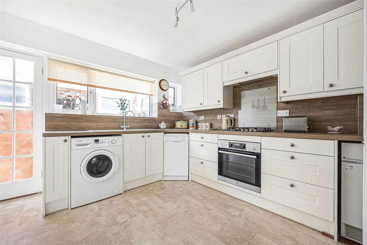 Haldane Road, Caversham, RG4, photo 9