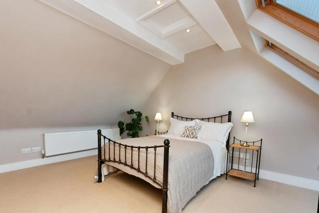 Ridgway Road, Farnham, GU9, photo 11