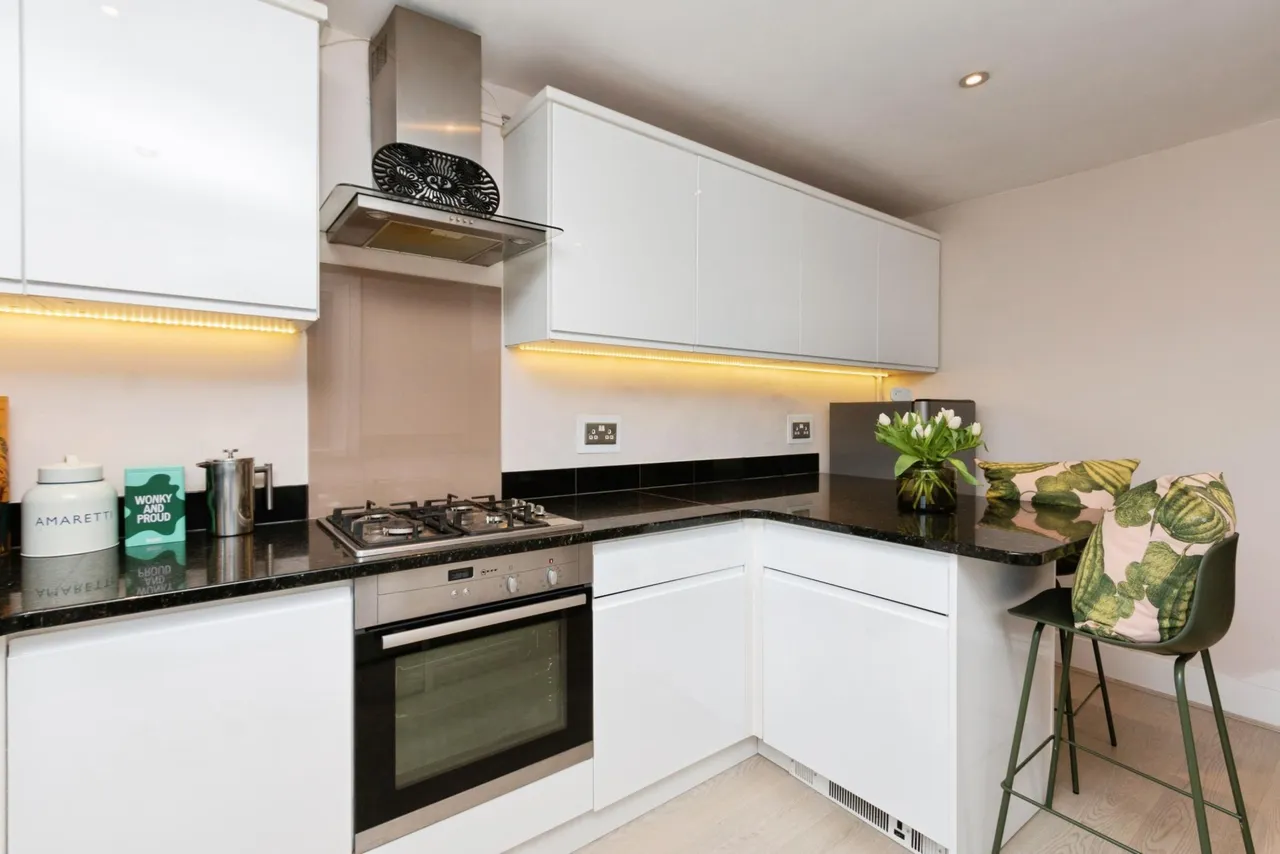 Ridgway Road, Farnham, GU9, photo 7