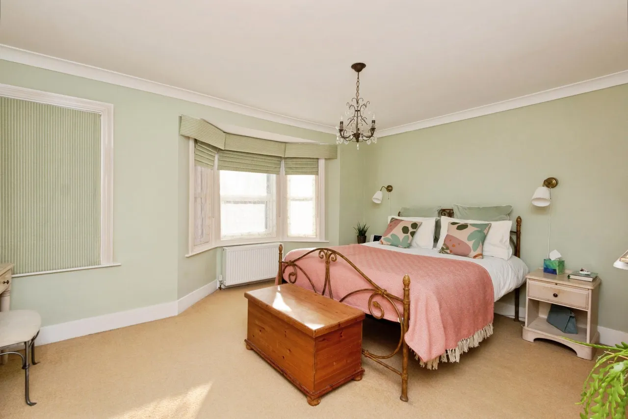 Ridgway Road, Farnham, GU9, photo 14