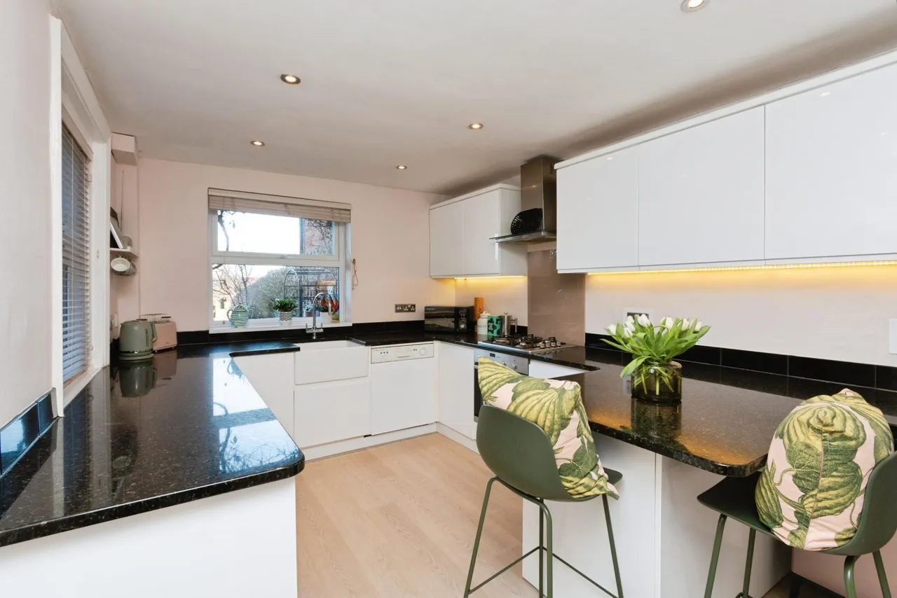 Ridgway Road, Farnham, GU9, photo 5