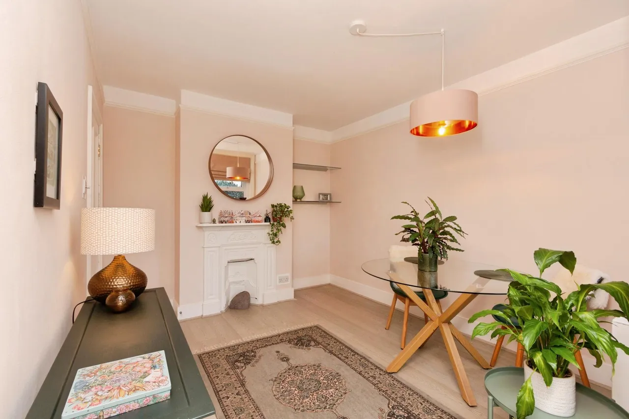 Ridgway Road, Farnham, GU9, photo 9
