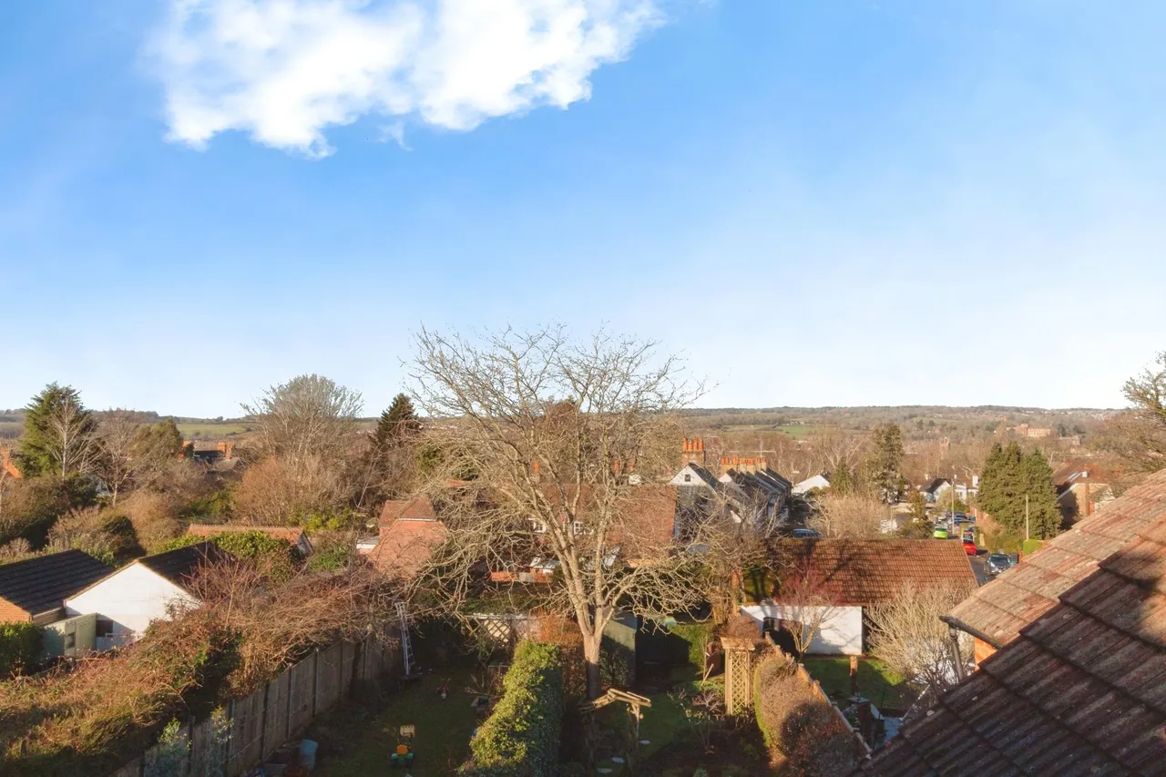 Ridgway Road, Farnham, GU9, photo 12