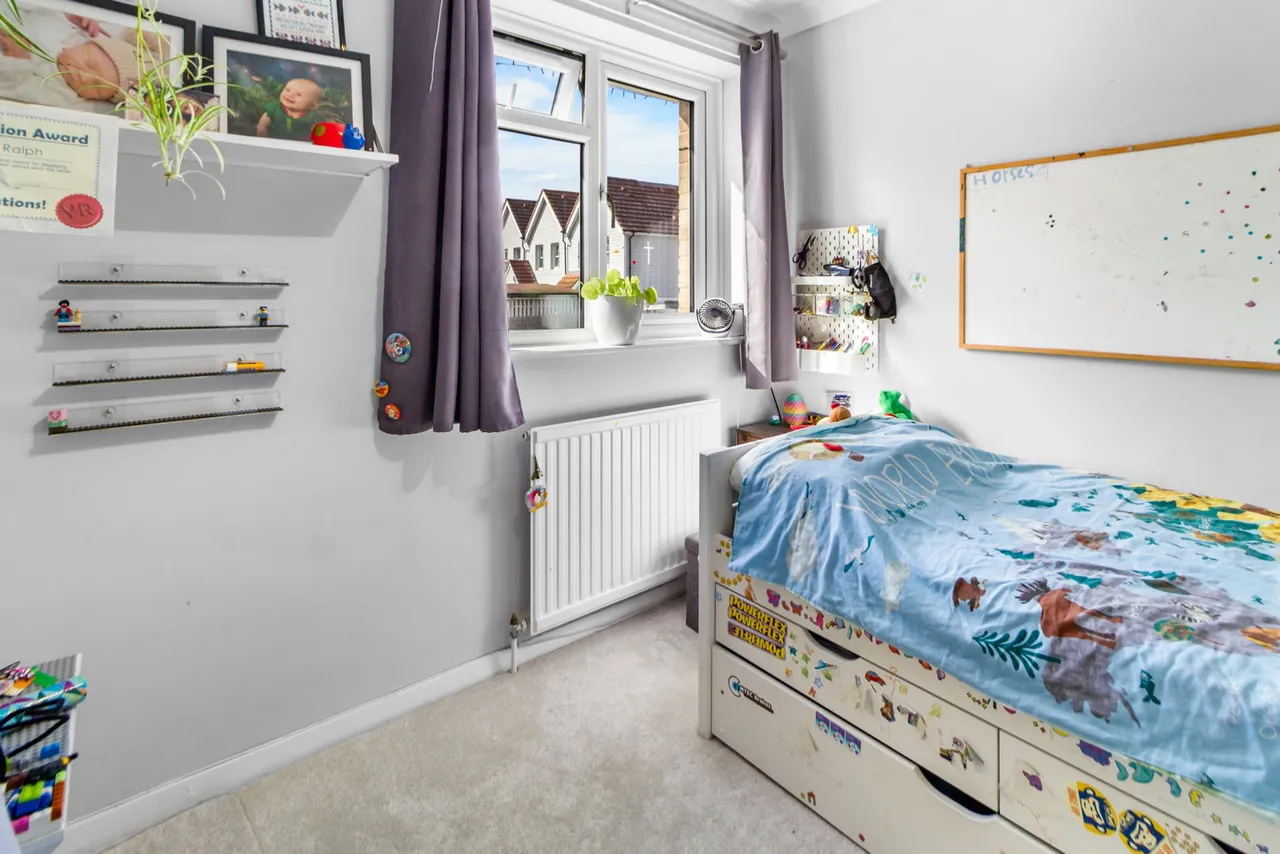 Cottenhams, Blindley Heath, RH7, photo 19