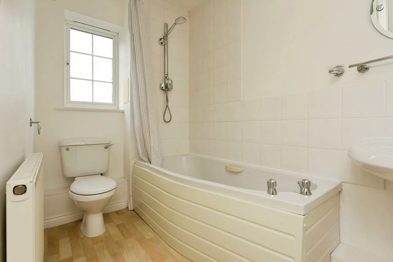 Corve Dale Walk, West Bridgford, NG2, photo 15
