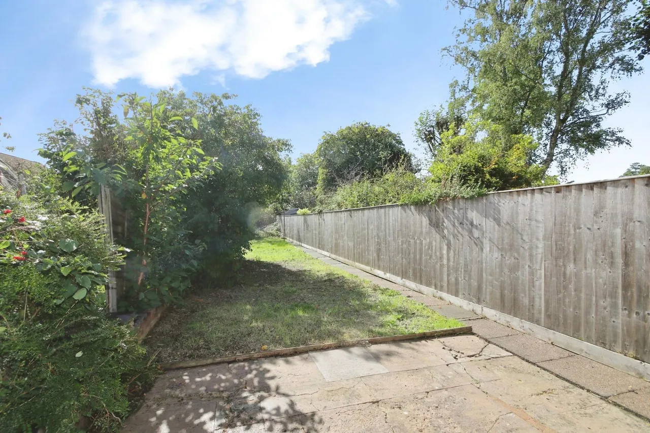 Avenue Road, Ashby-De-La-Zouch, LE65, photo 12