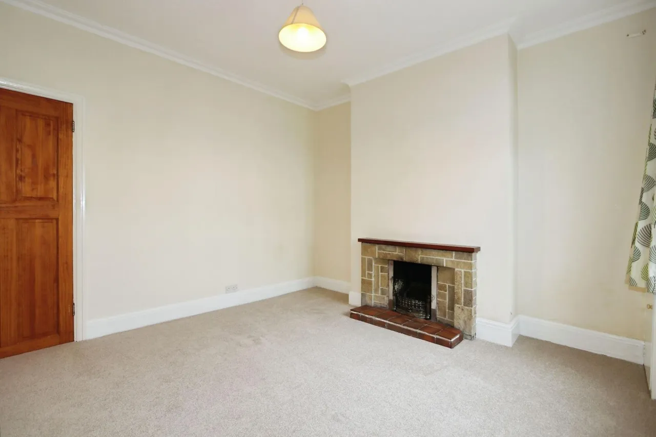 Avenue Road, Ashby-De-La-Zouch, LE65, photo 3