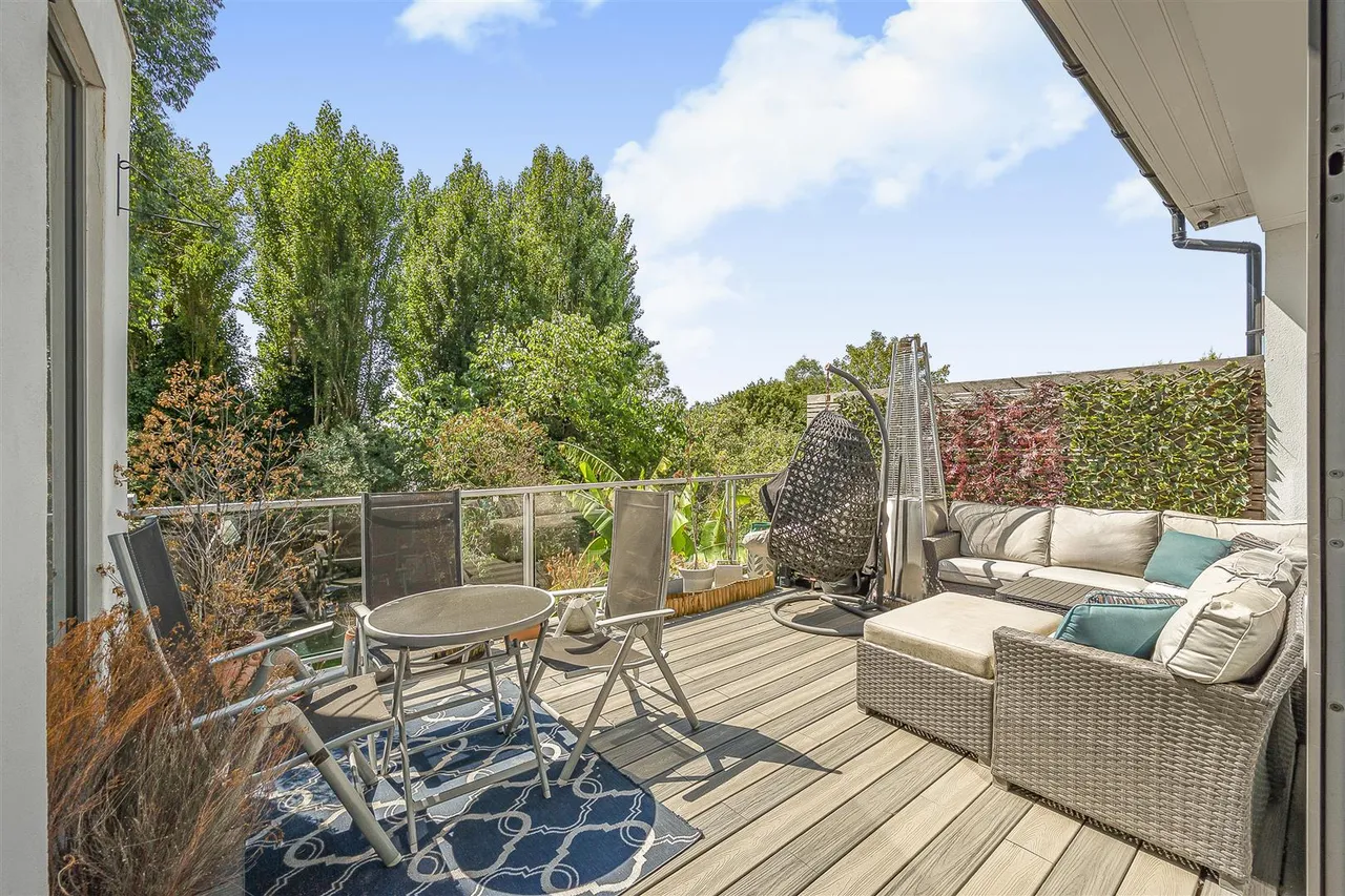 Helenslea Avenue, Golders Green, NW11, photo 8