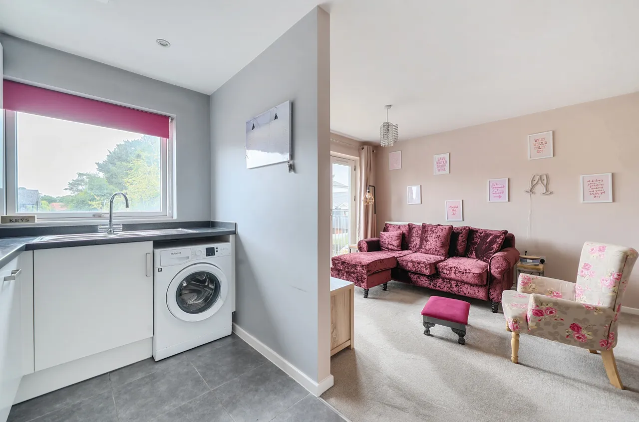London Road, Binfield, Bracknell, Berkshire, RG42 4FA, photo 6