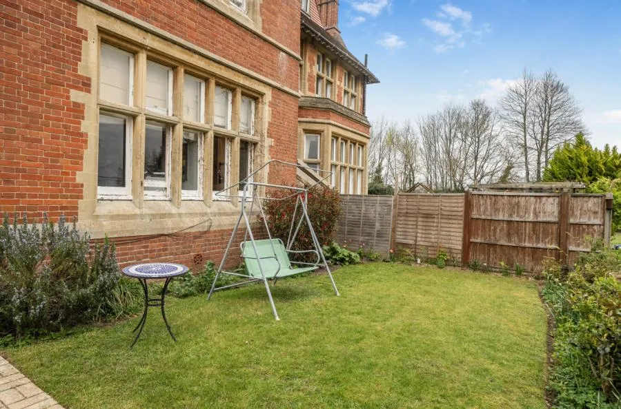 Jouldings Lane, Farley Hill, RG7, photo 8
