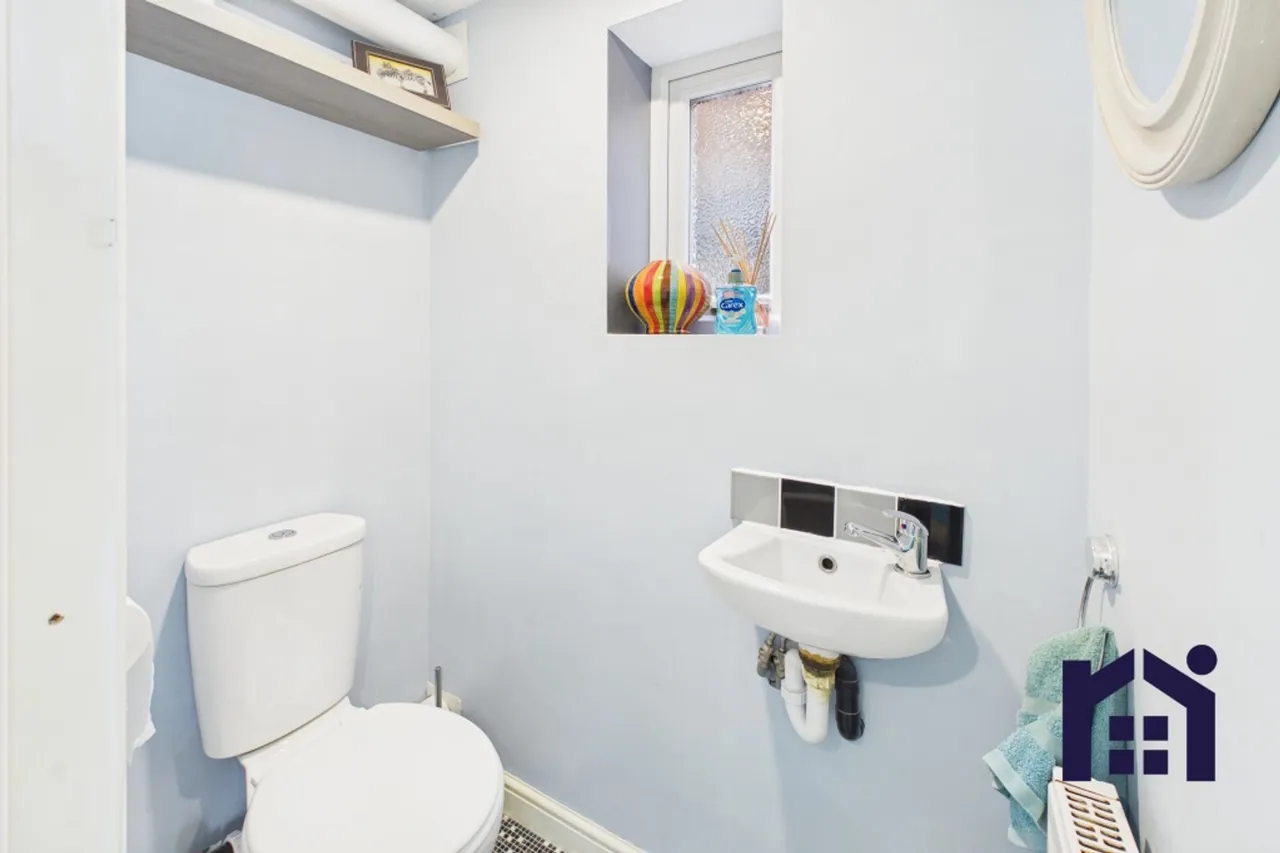 Enfield Close, Eccleston, PR7, photo 12