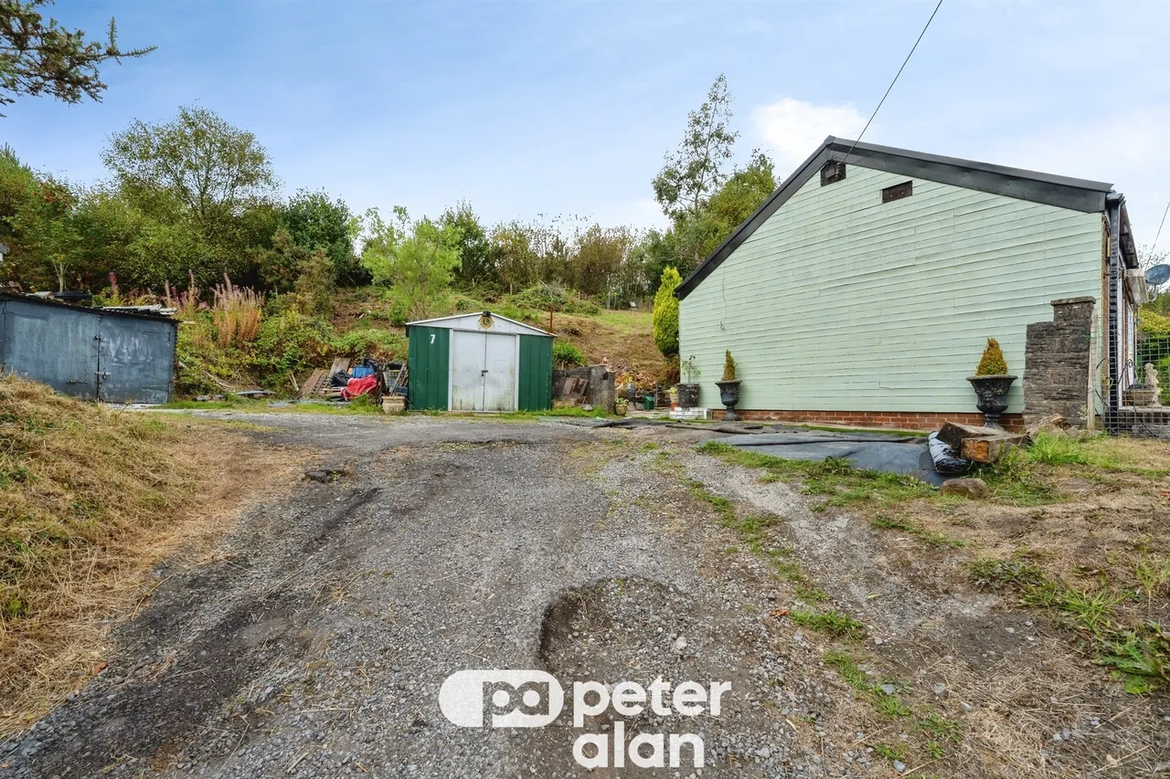 Heol Bryn Seion Neath, SA10, photo 14