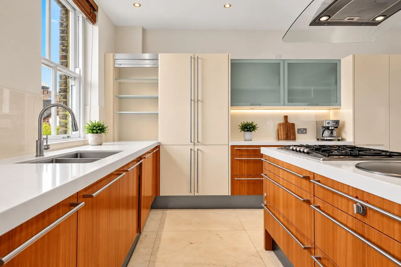 Kensington Court, Kensington, W8, photo 13
