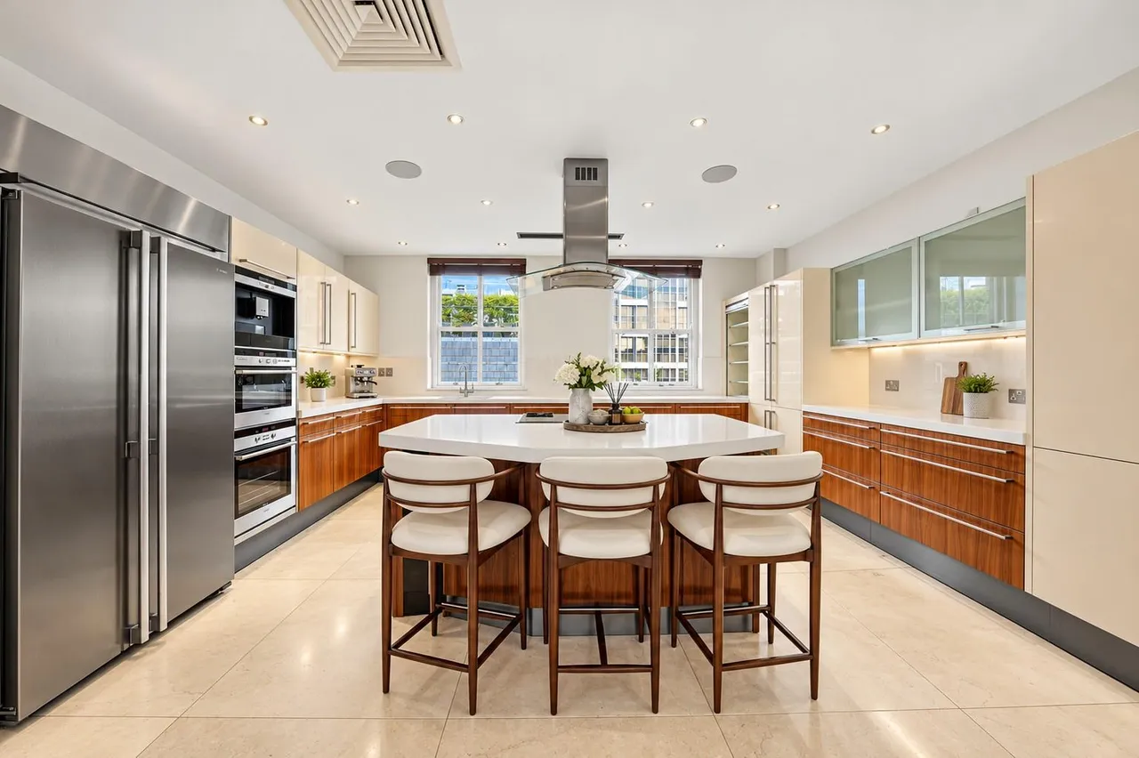Kensington Court, Kensington, W8, photo 11