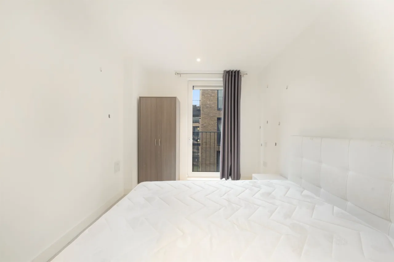 Whiting Way, London, SE16, photo 18