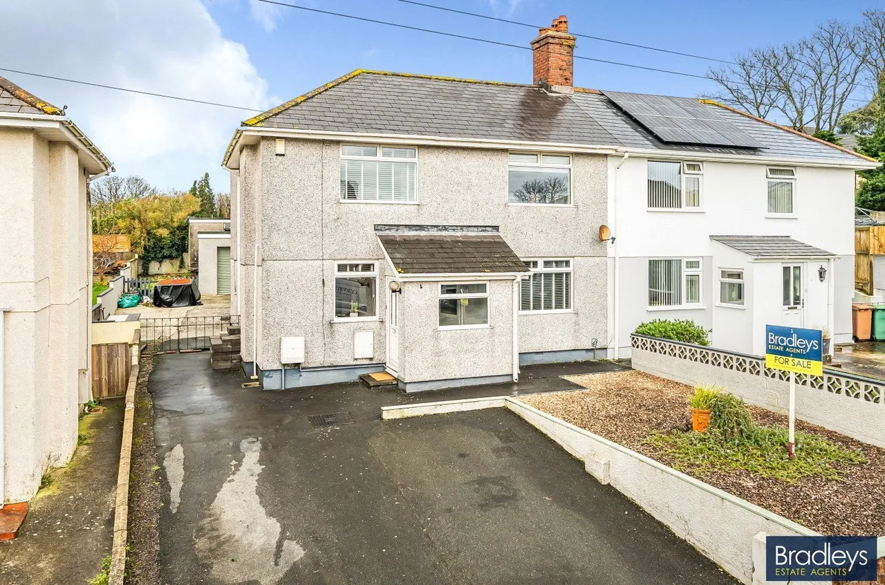 4 bed property for sale — Walters Road, Plymouth, Devon, PL5