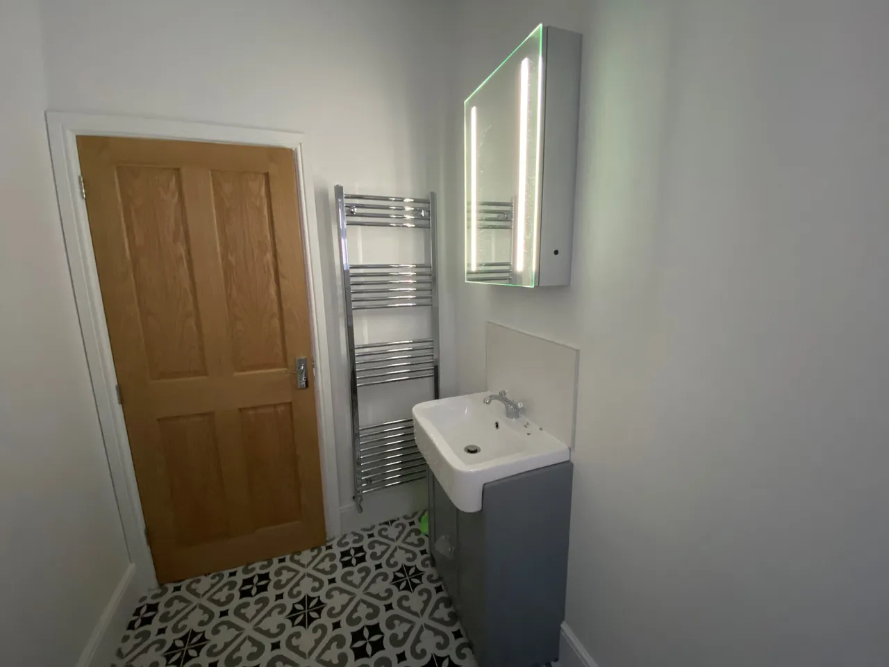 Moss Lane, Hale, WA15, photo 12