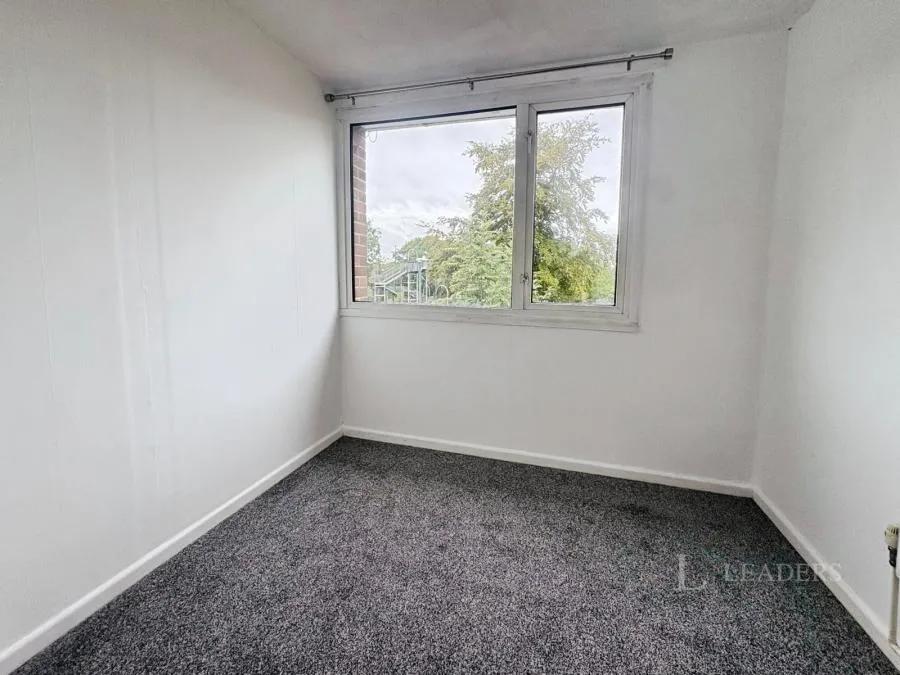 Deptford Crescent, Nottingham, NG6, photo 9