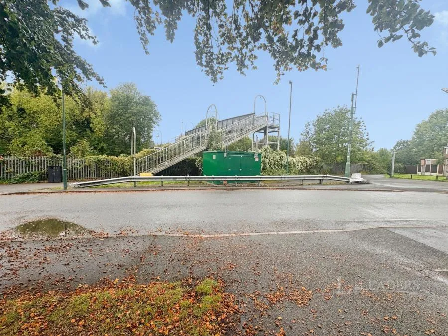 Deptford Crescent, Nottingham, NG6, photo 12