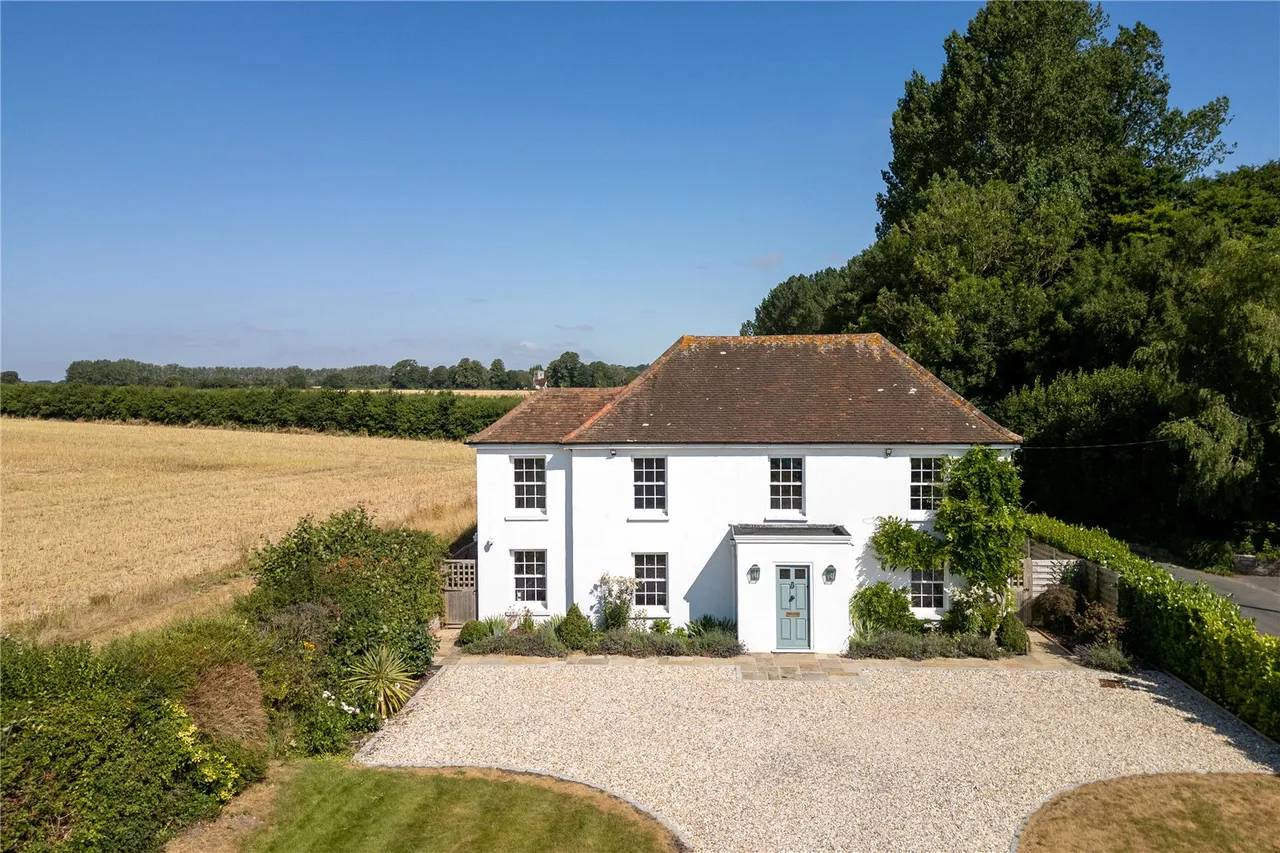 A Georgian Country House in the South Downs, 2.7 Acres, photo 42