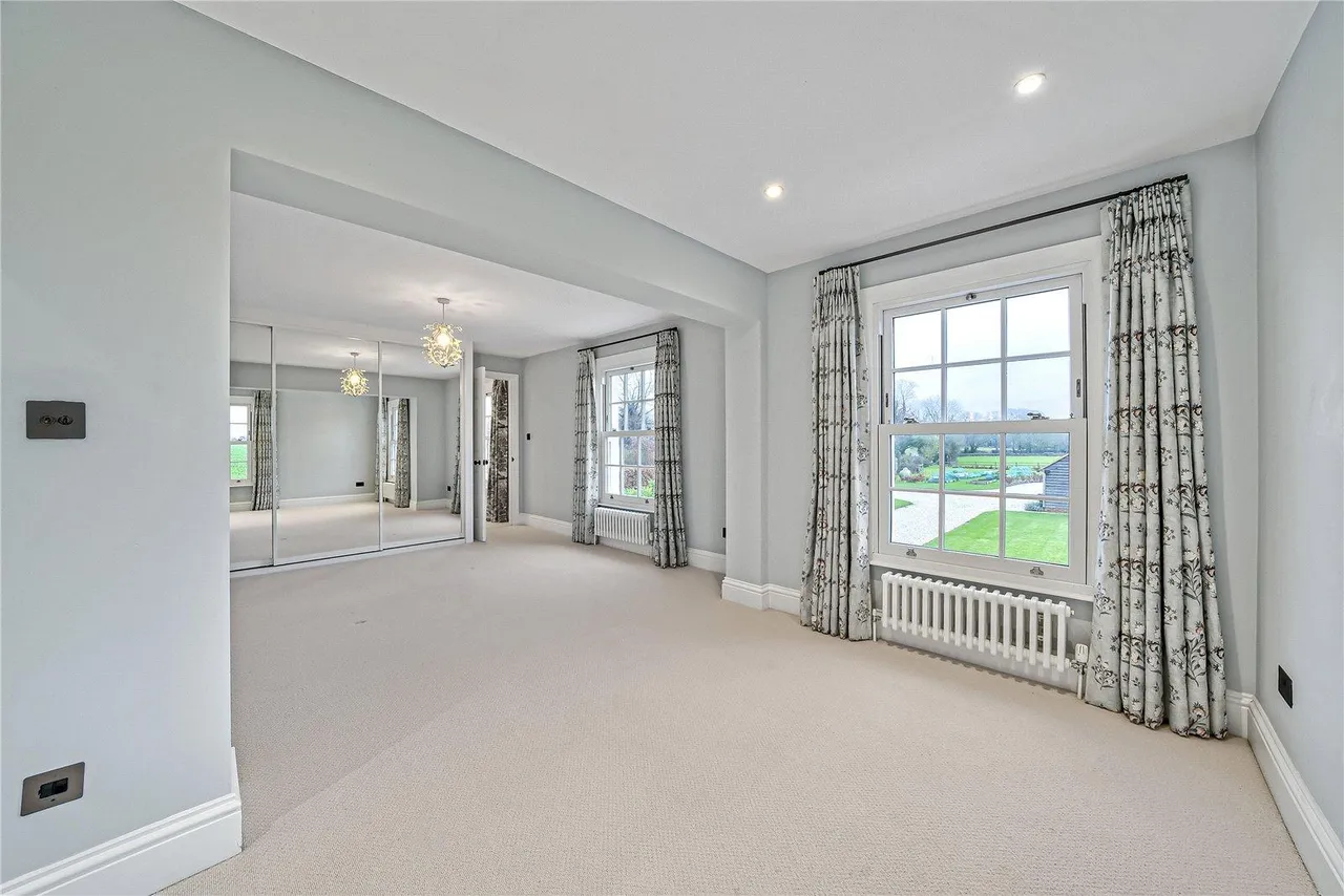 A Georgian Country House in the South Downs, 2.7 Acres, photo 29