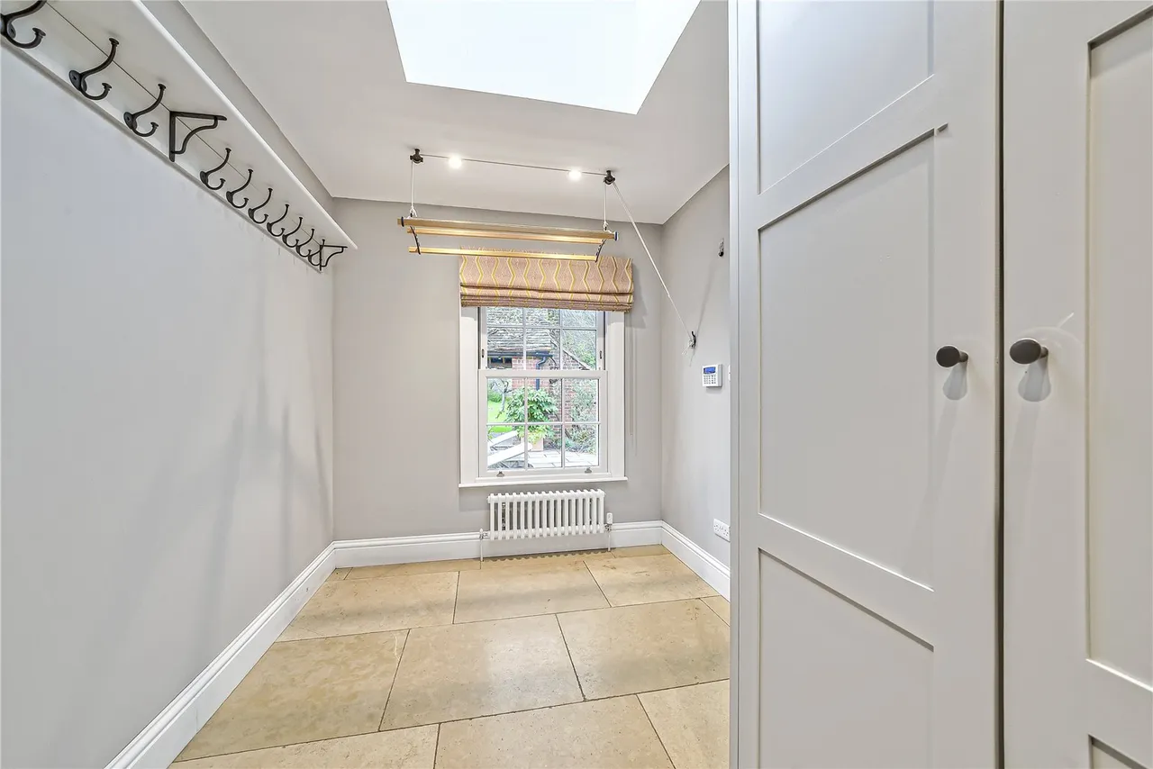 A Georgian Country House in the South Downs, 2.7 Acres, photo 20