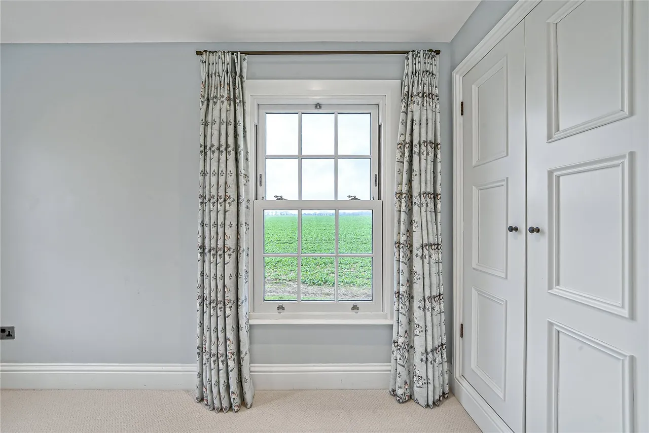 A Georgian Country House in the South Downs, 2.7 Acres, photo 31
