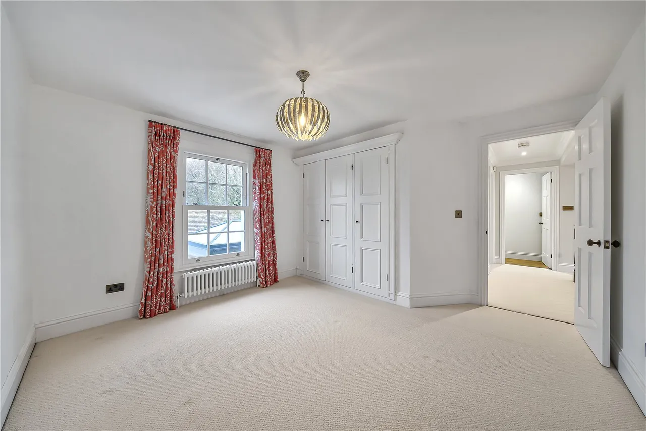 A Georgian Country House in the South Downs, 2.7 Acres, photo 36
