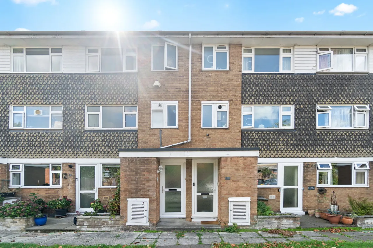2 bed flat to rent, Park Hill, London, W5