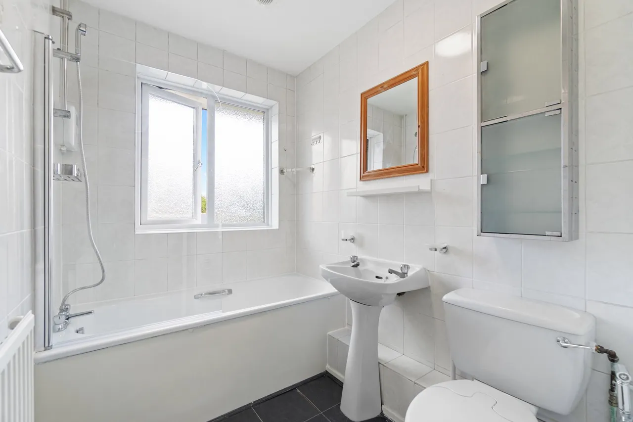 Park Hill, London, W5, photo 11