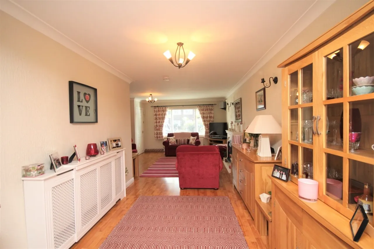 Hithermoor Road, Staines-upon-Thames, photo 3