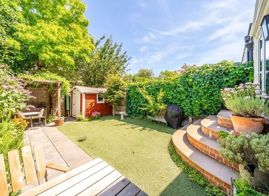 Michelham Gardens, Strawberry Hill, TW1, photo 7