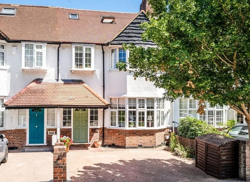 4 bed house for sale — Michelham Gardens, Strawberry Hill, TW1