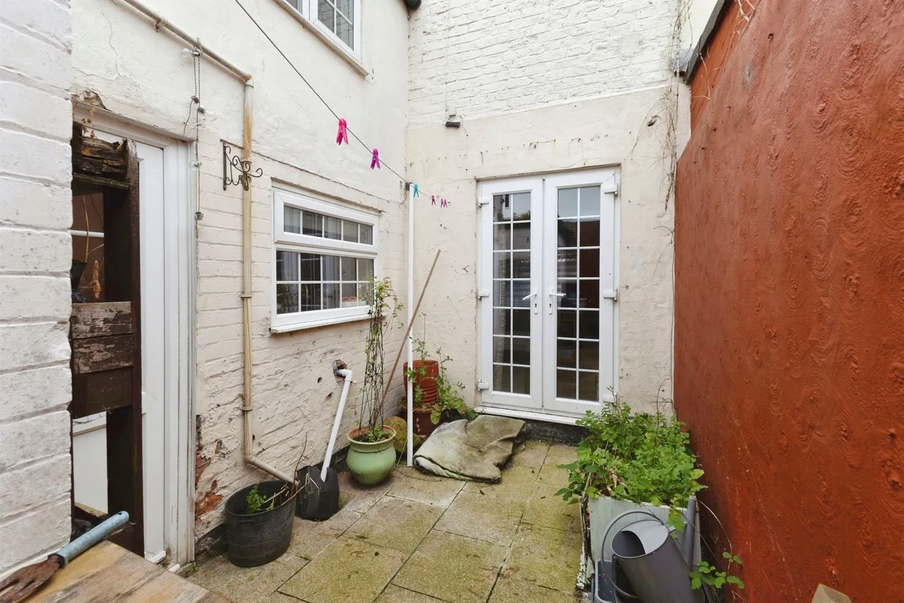 Grove Terrace, Stockton-On-Tees, TS20, photo 11
