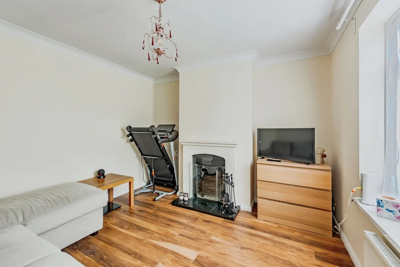 Maiden Lane, Crawley, RH11, photo 6