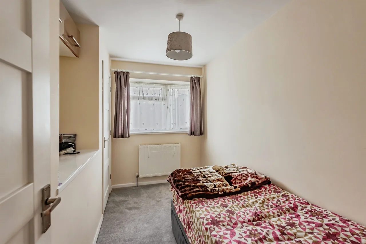 Maiden Lane, Crawley, RH11, photo 13