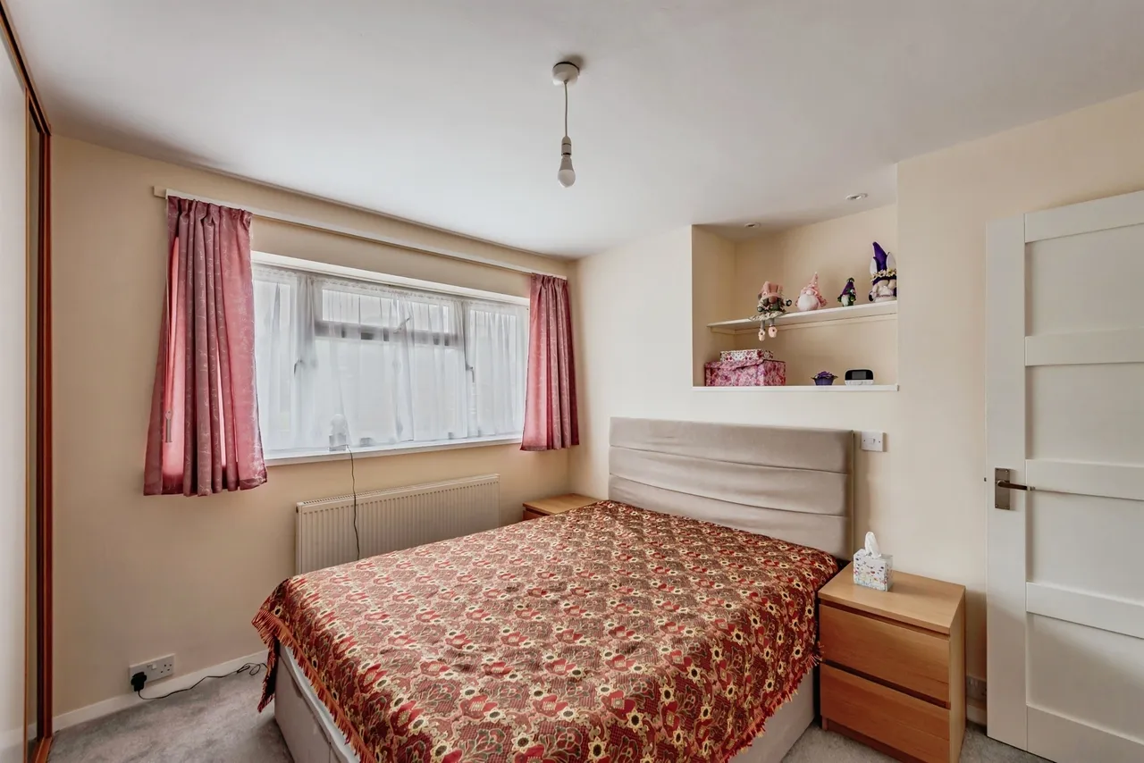 Maiden Lane, Crawley, RH11, photo 9