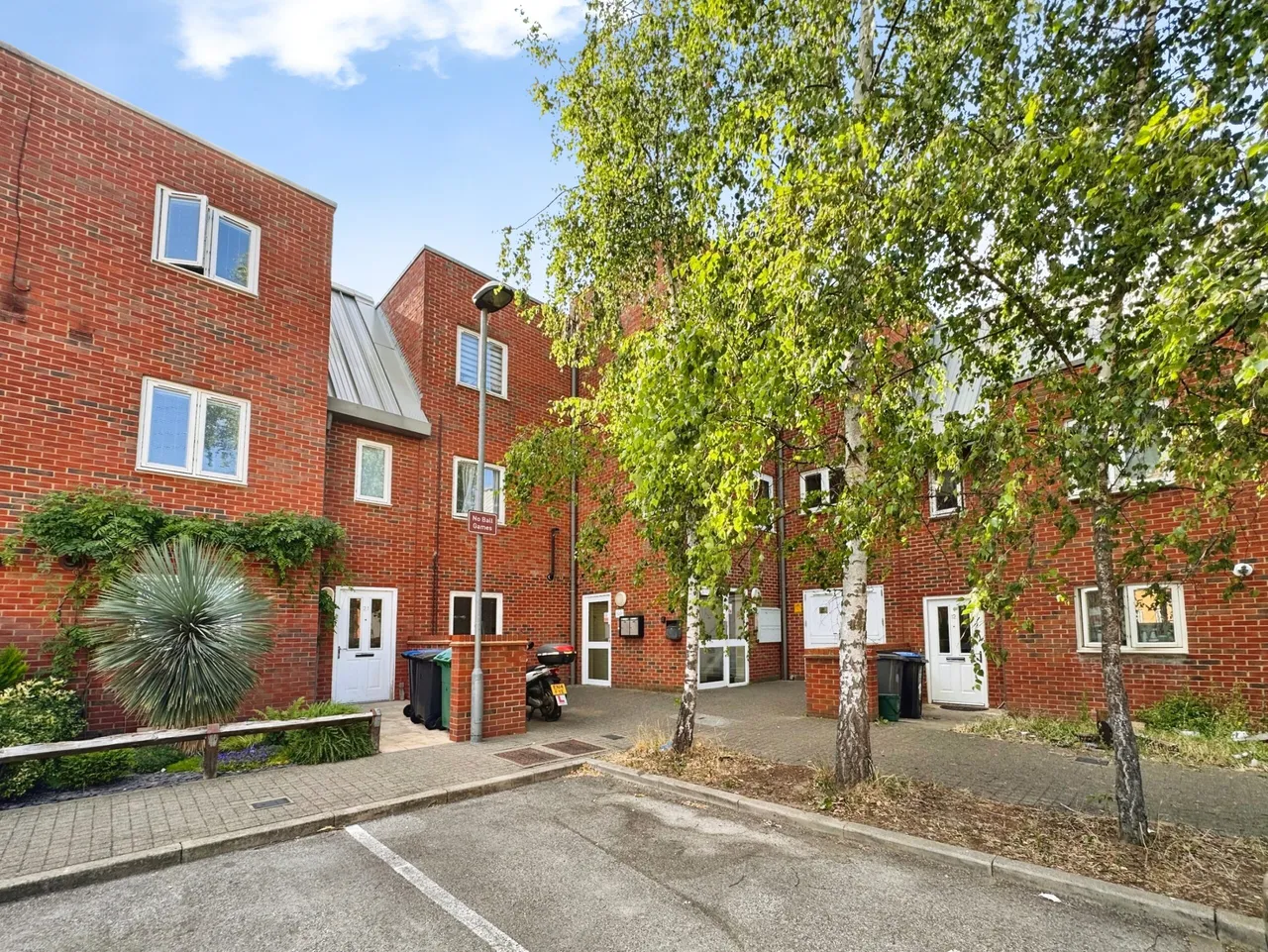 King George Crescent, Wembley, HA0, photo 9