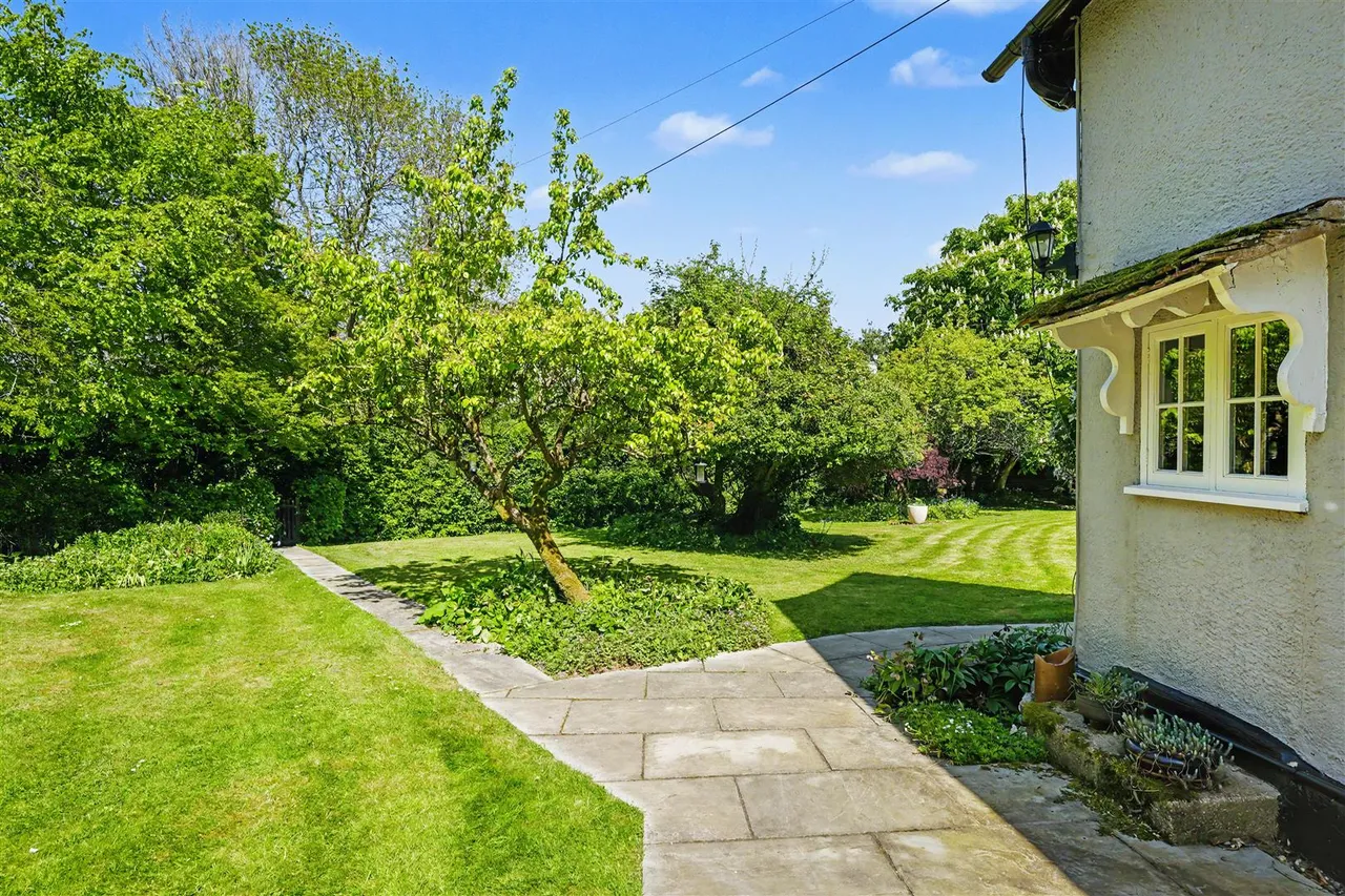 Tindon End, Great Sampford, CB10, photo 21