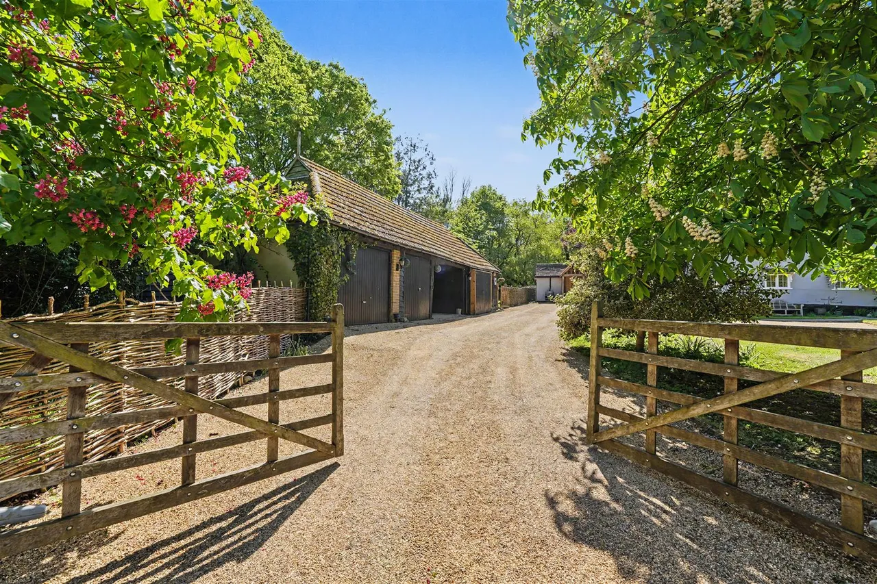 Tindon End, Great Sampford, CB10, photo 22