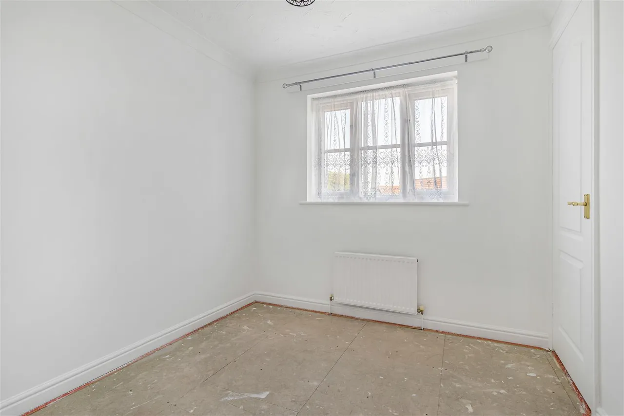 Lowry Close, Haverhill, CB9, photo 17