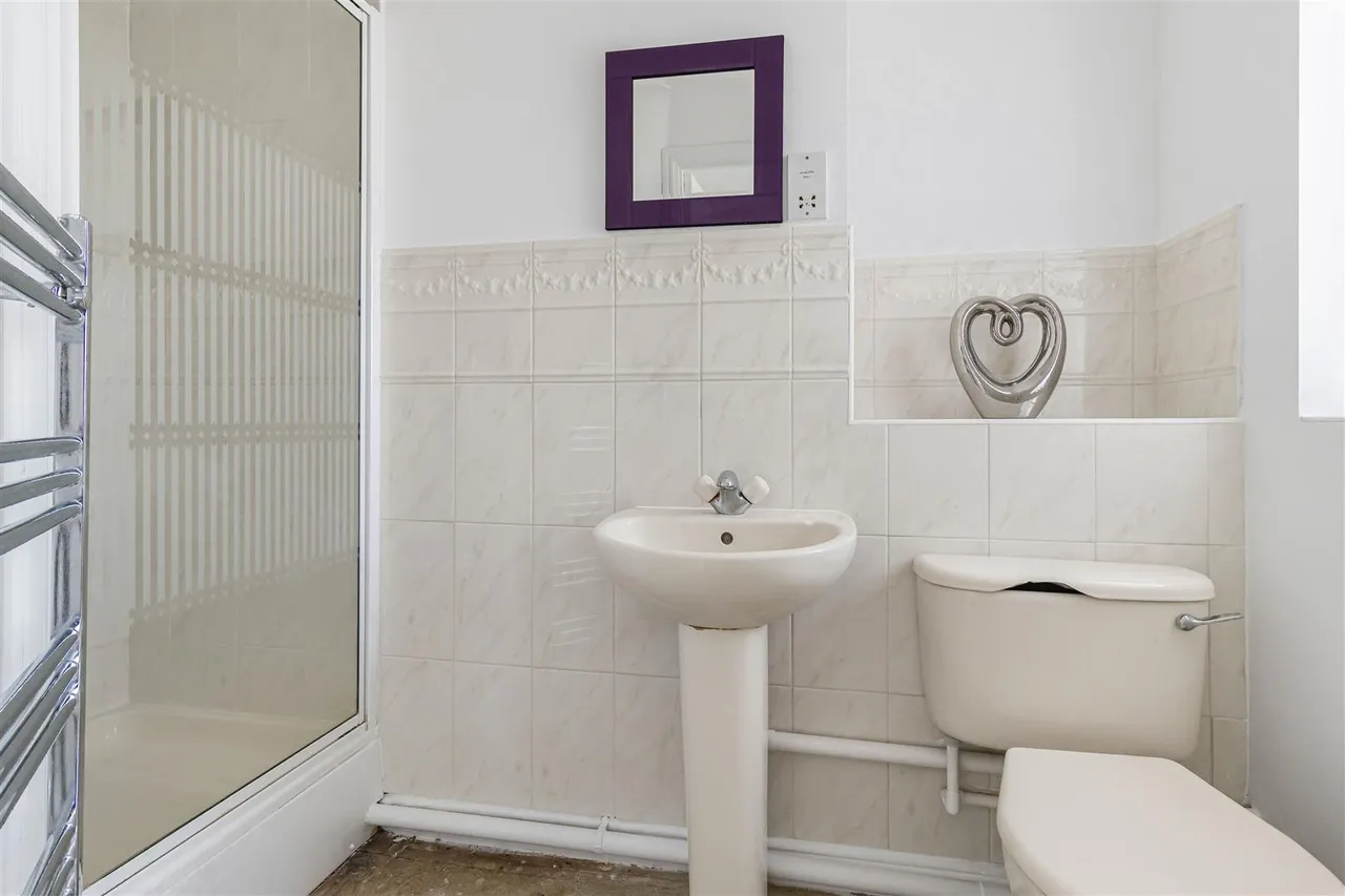Lowry Close, Haverhill, CB9, photo 14