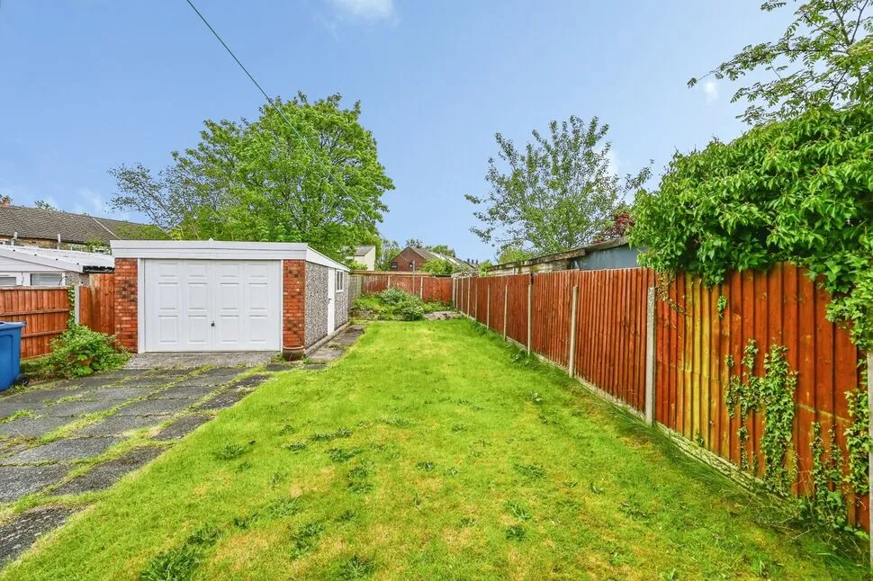 Martins Lane, Blakehall, WN8, photo 5