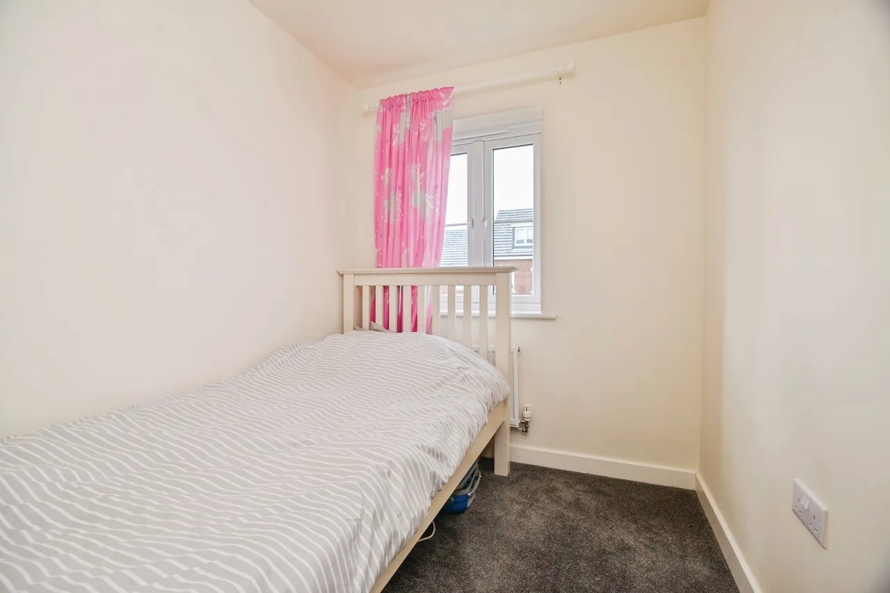 Hazelwood Gardens, MIDDLESBROUGH, Cleveland, TS6, photo 17